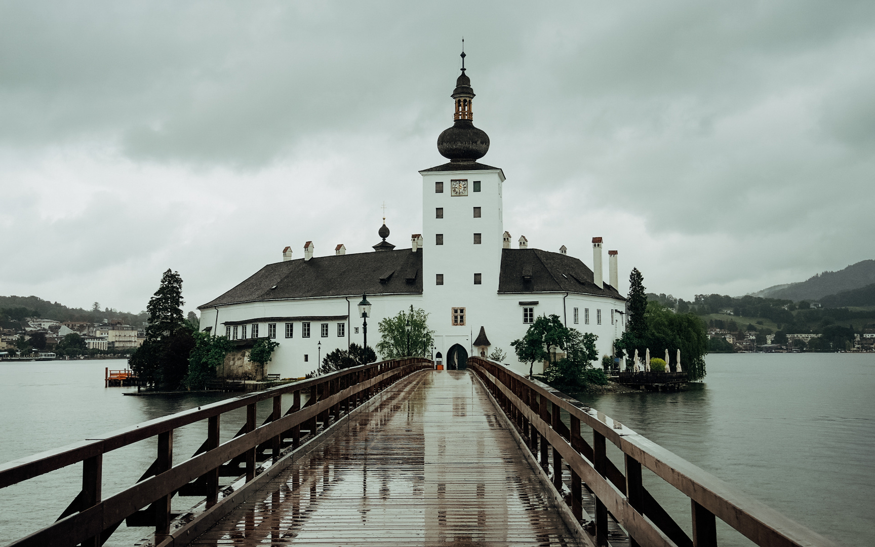 Wasserschloss Gmund an Regentag 2015