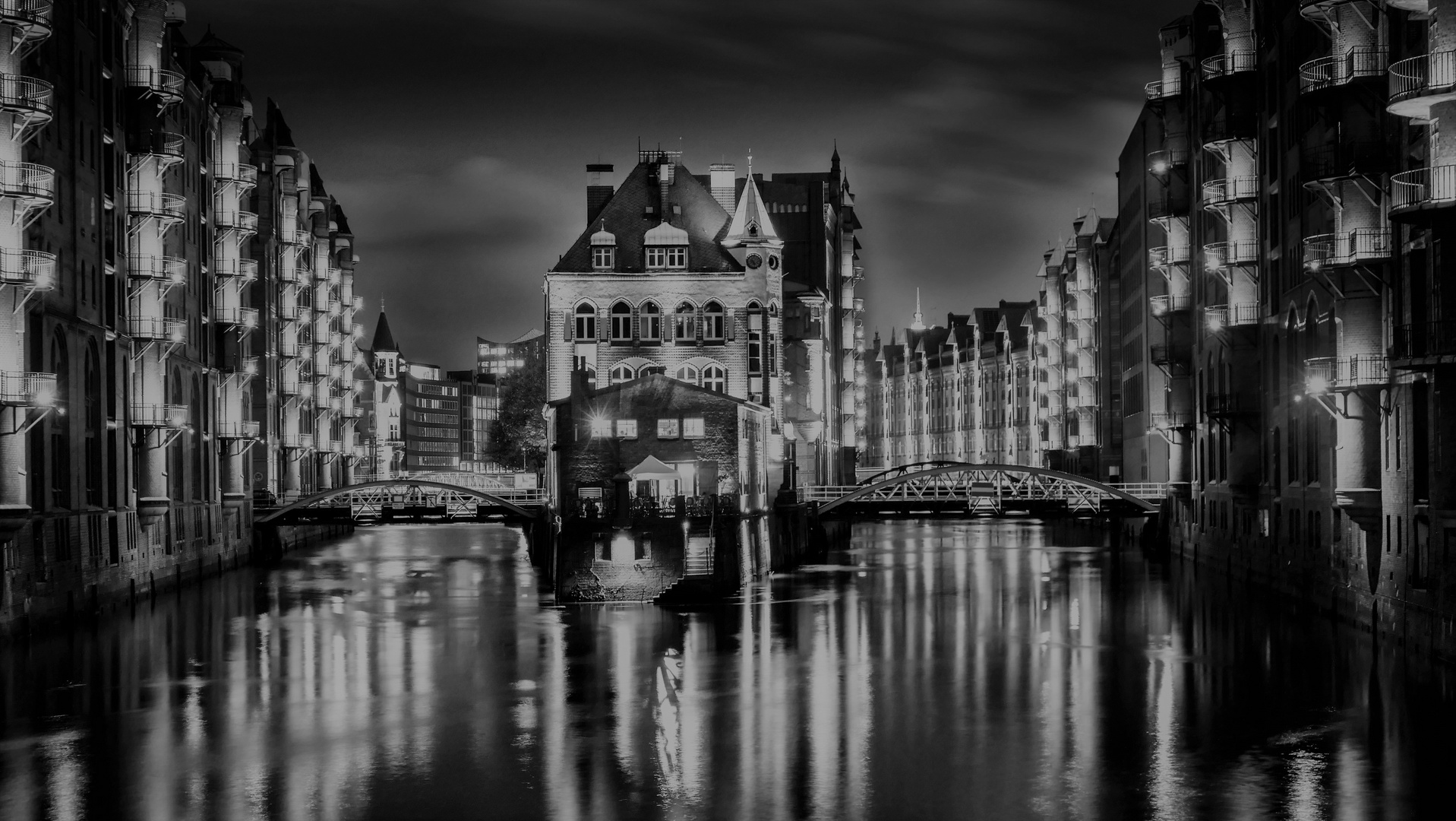 Wasserschloss Hamburg Speicherstadt S/W