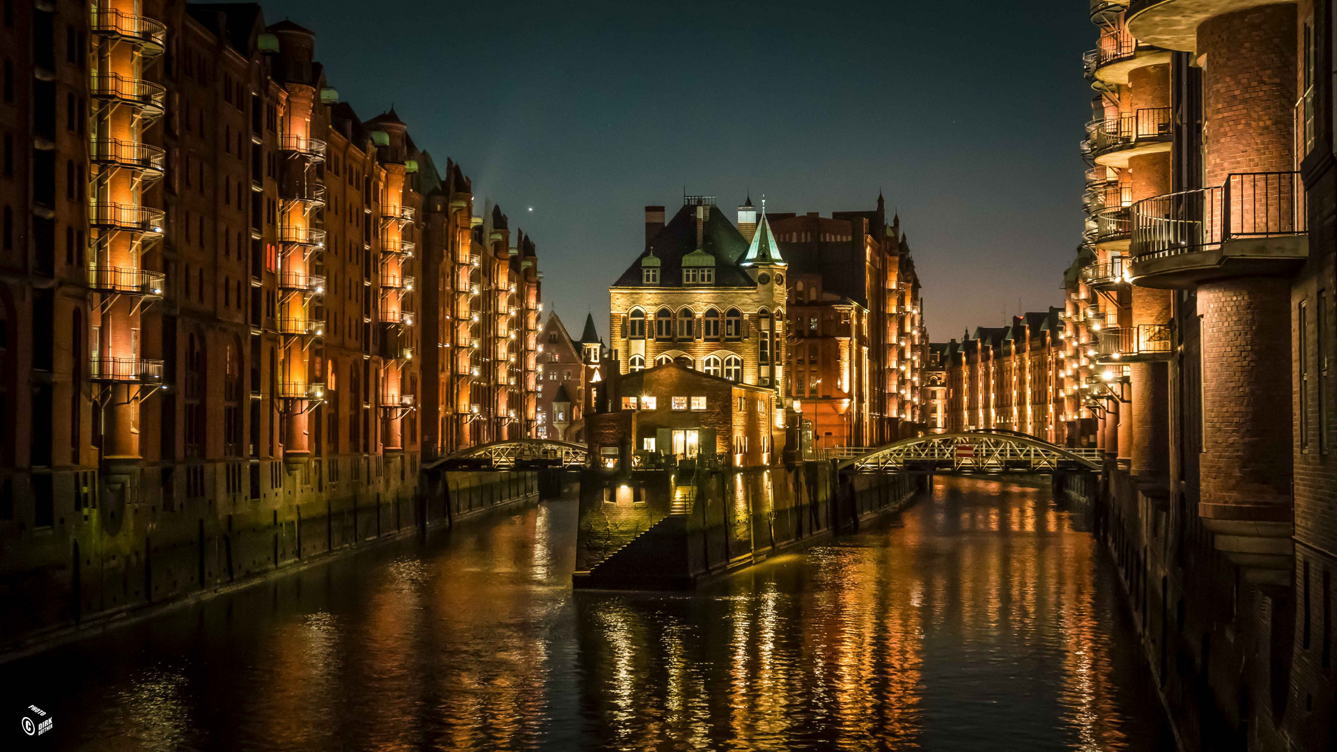 Wasserschloß in der Speicherstadt Hamburg