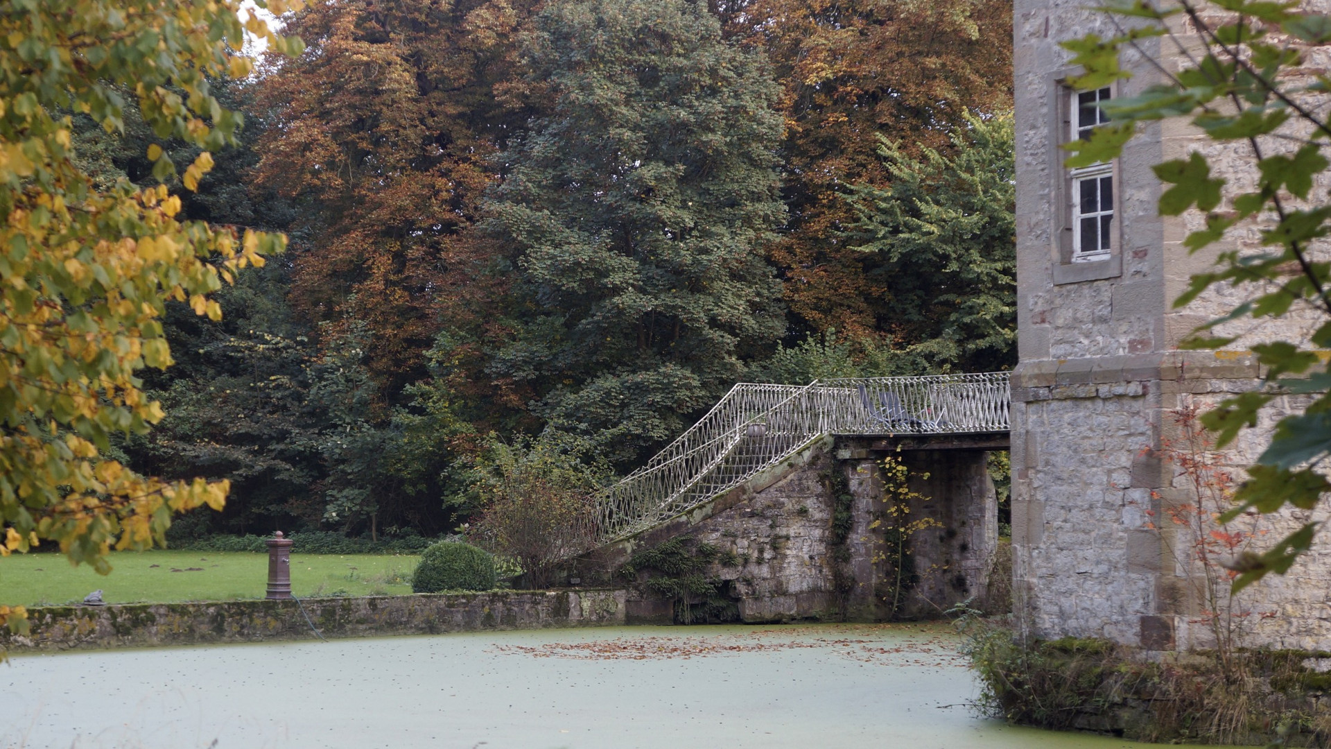 Wasserschloss in Schweckhausen 3