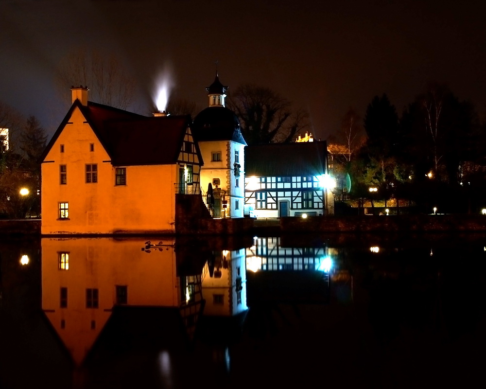 Wasserschloss Rodenberg Do-Aplerbeck bei Nacht Vers. 2