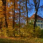 Wasserschloss Unterwittelsbach bei Aichach im Herbst