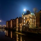 wasserschloß-vollmond-speicherstadt