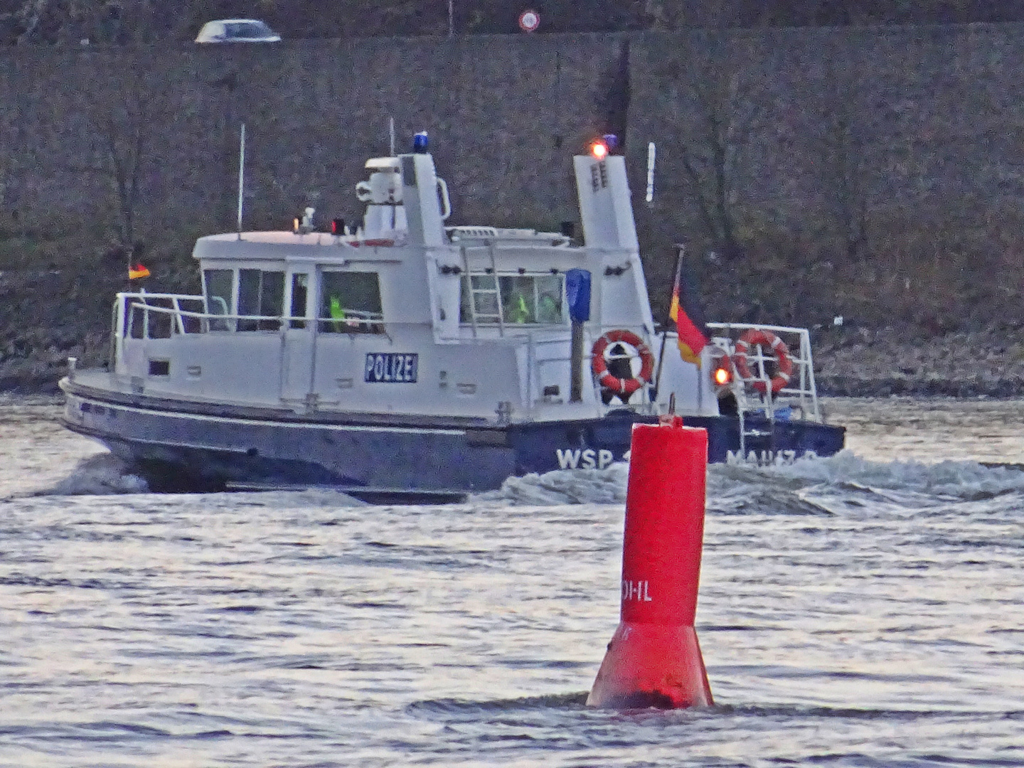 Wasserschutzpolizei auf dem Rhein