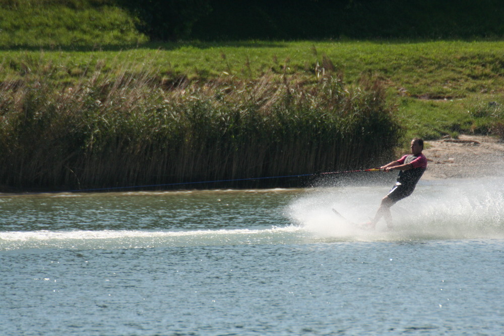 Wasserski am Rhein