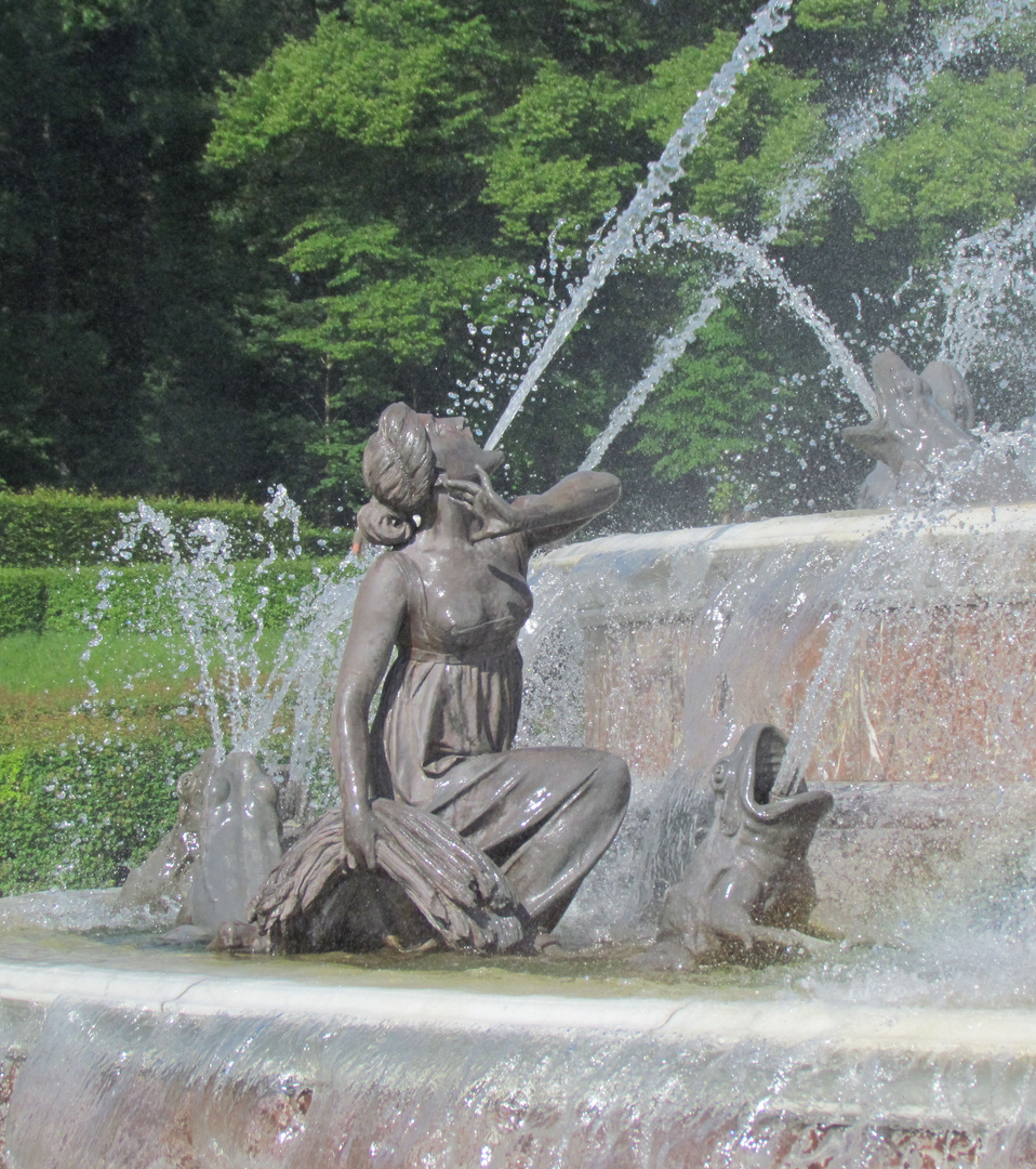 Wasserspeier in Brunnen beim Schloss Herrenchiemsee