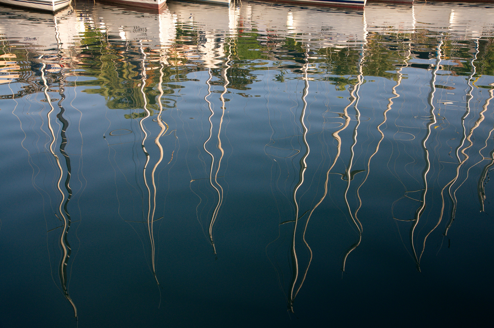 Wasserspiegelungen