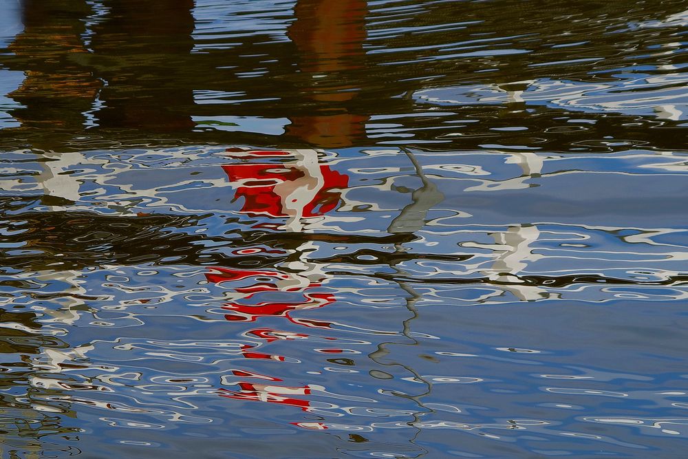 Wasserspiegelungen am NOK