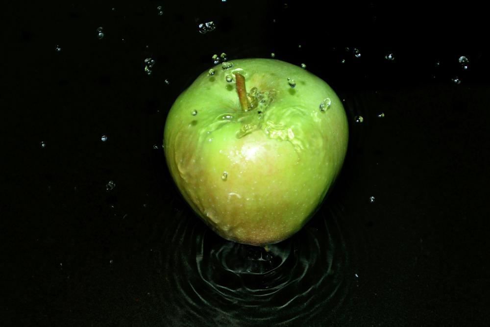 Wasserspiel Apfel 2