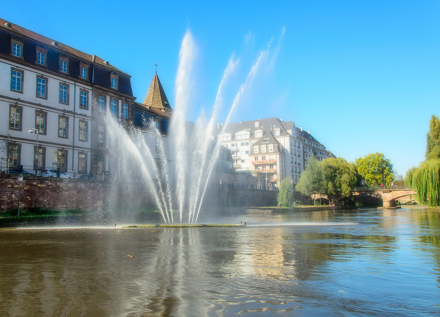 Wasserspiel auf der Ill(Straßburg)