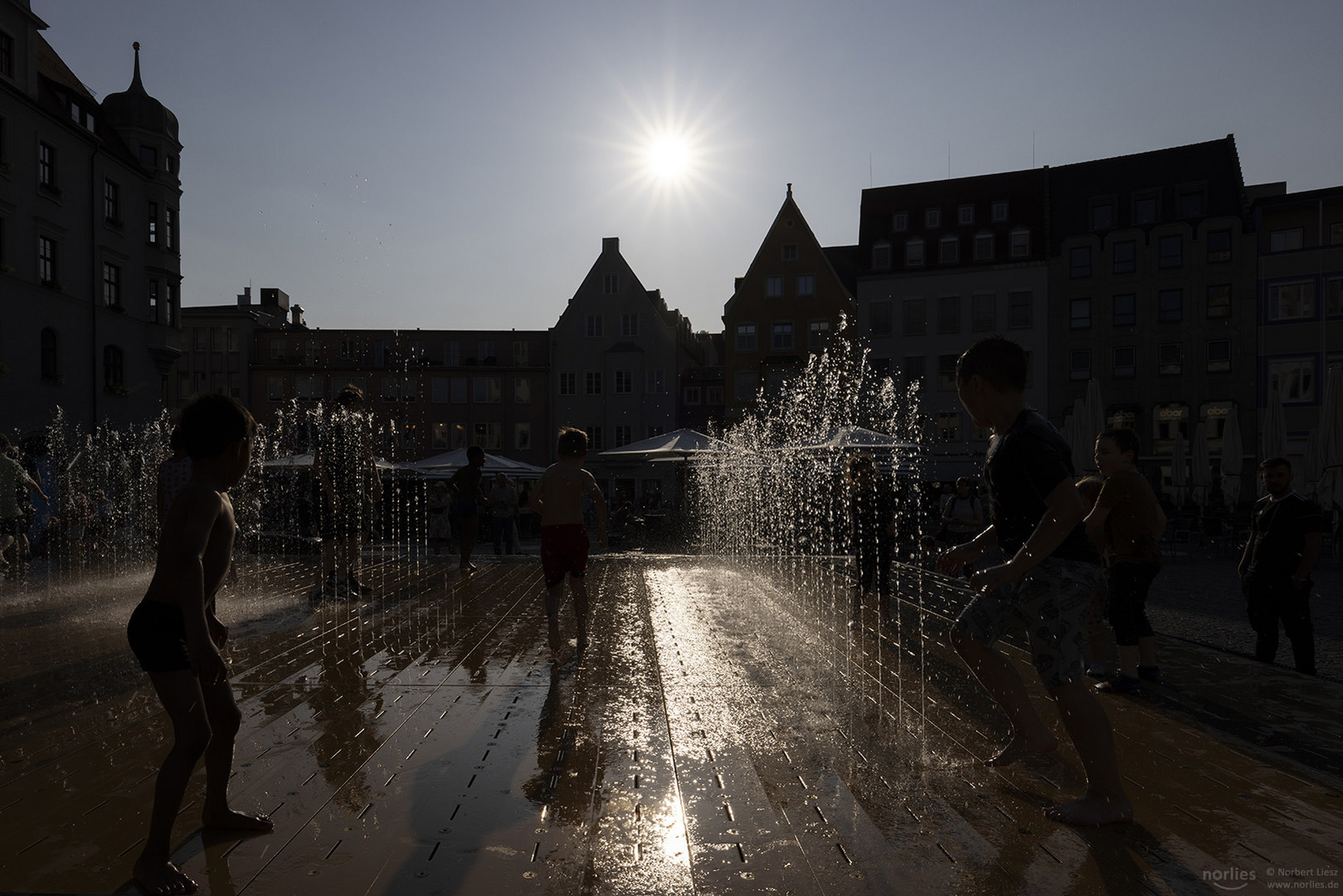 Wasserspiel mit Sonne