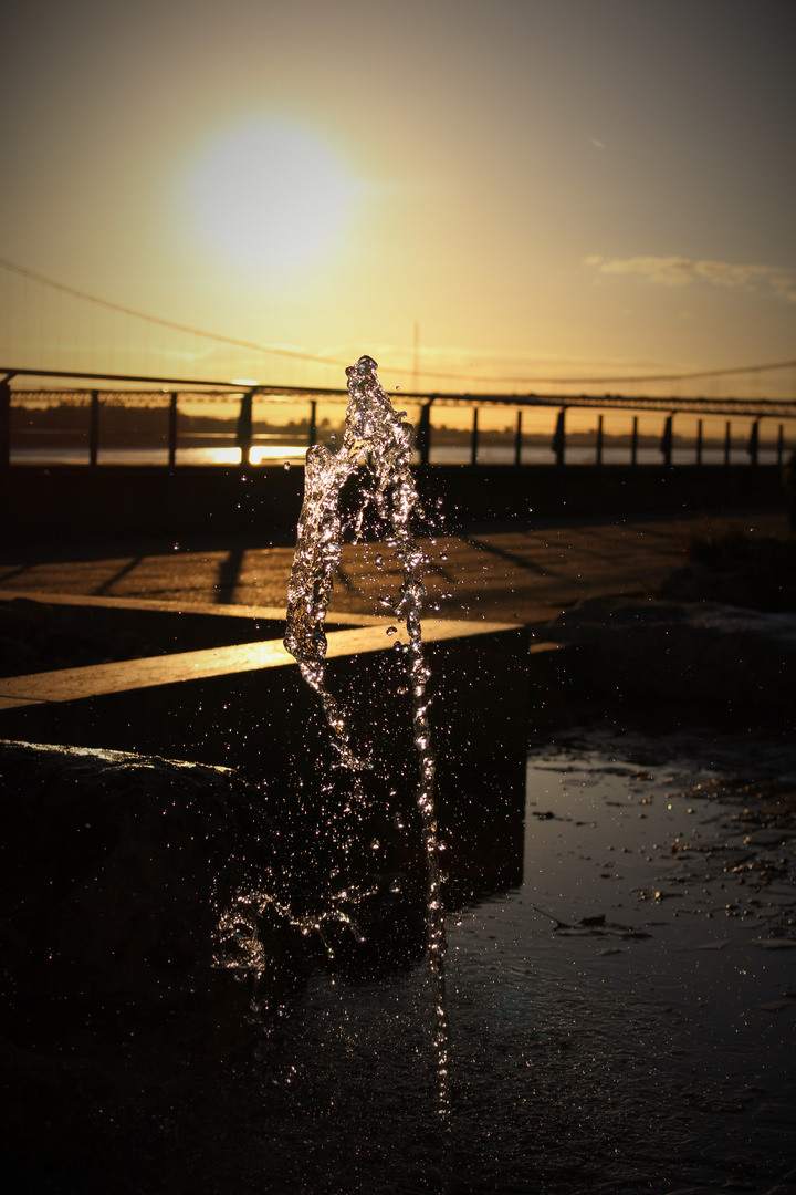 Wasserspiel Promenade Emmerich im Herbst