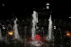 Wasserspiel vor Flughafenhotel in Shenzhen