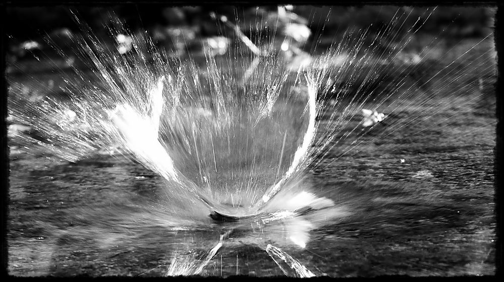 Wasserspiele 2 von johnfotos 