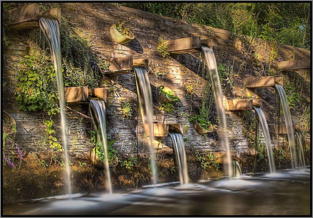 - Wasserspiele -