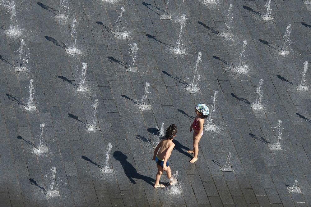 Wasserspiele Foto & Bild | wasser, schatten, mädchen Wasserspiele Foto & Bild | wasser, schatten, mädchen
