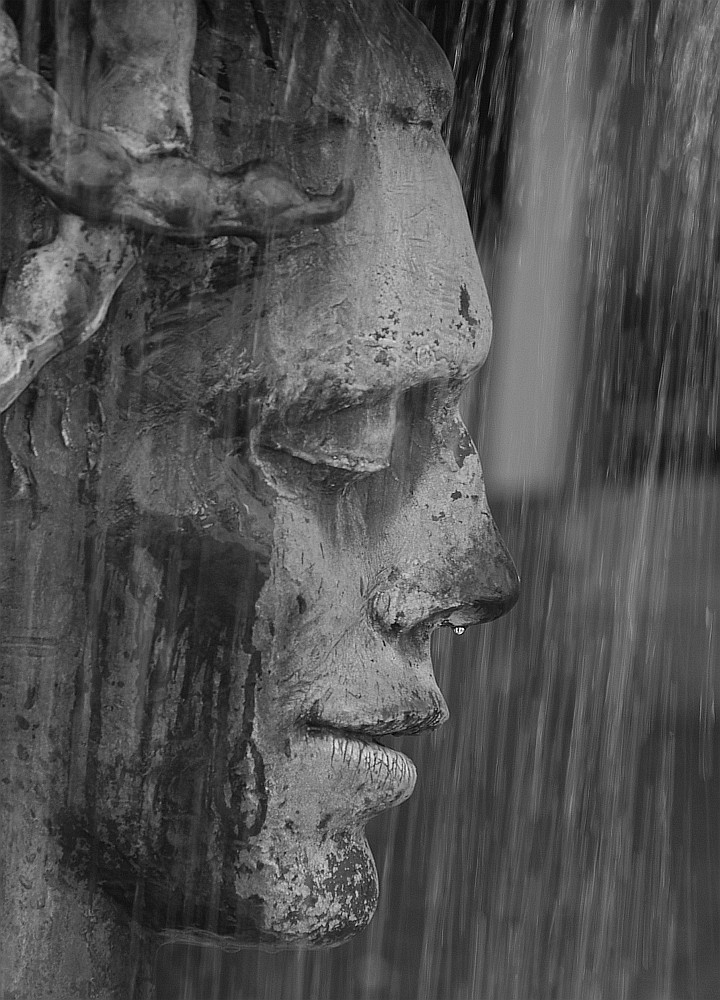 Wasserspiele am Brunnen in Bernkastel-Kues