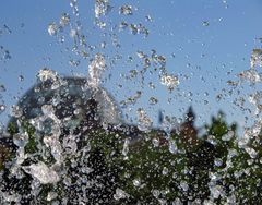 Wasserspiele am Reichstag