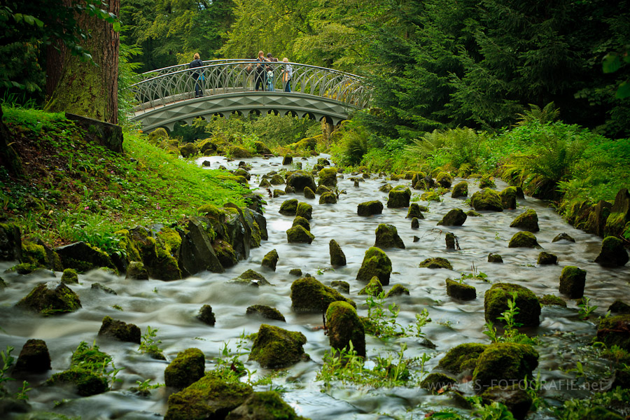 Wasserspiele an der Teufelsbrücke im Bergpark Kassel / Weltkulturerbe