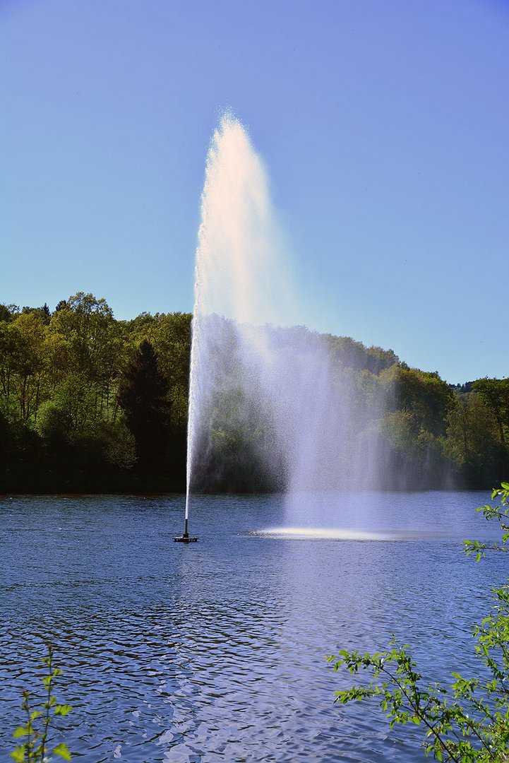 Wasserspiele auf dem Biggesee bei Olpe