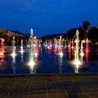 Wasserspiele bei Nacht