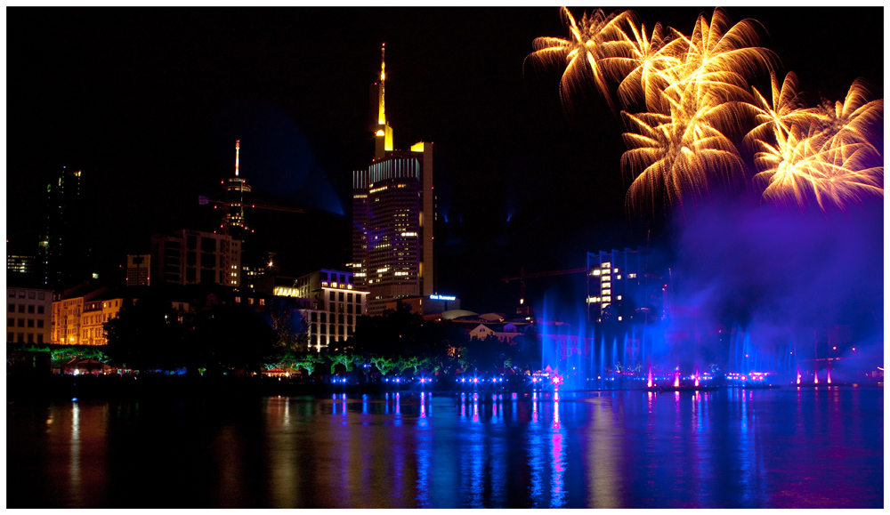 Wasserspiele + Feuerwerk - Internationales Deutsches Turnfest Frankfurt