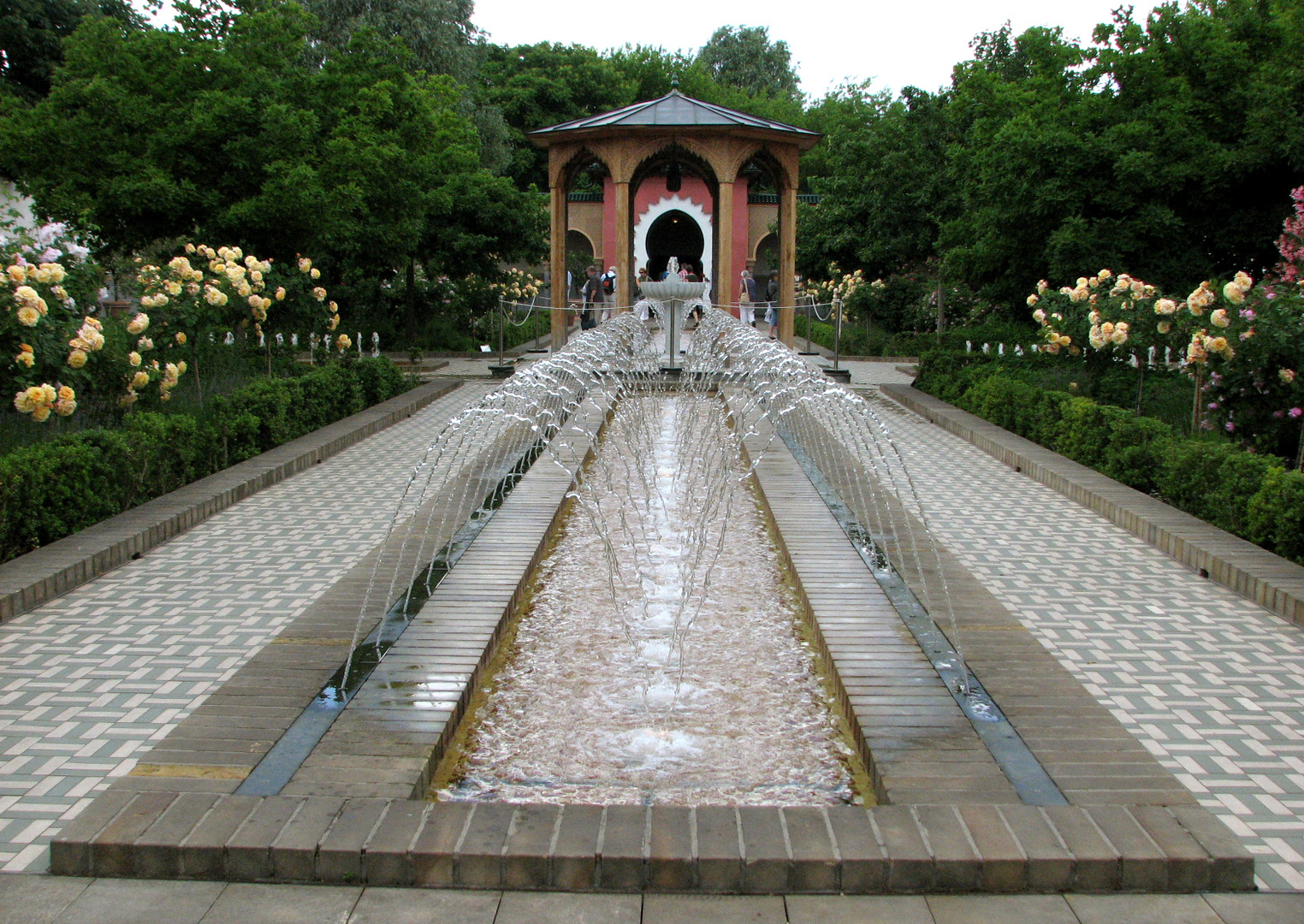 Wasserspiele im orientalischen Garten