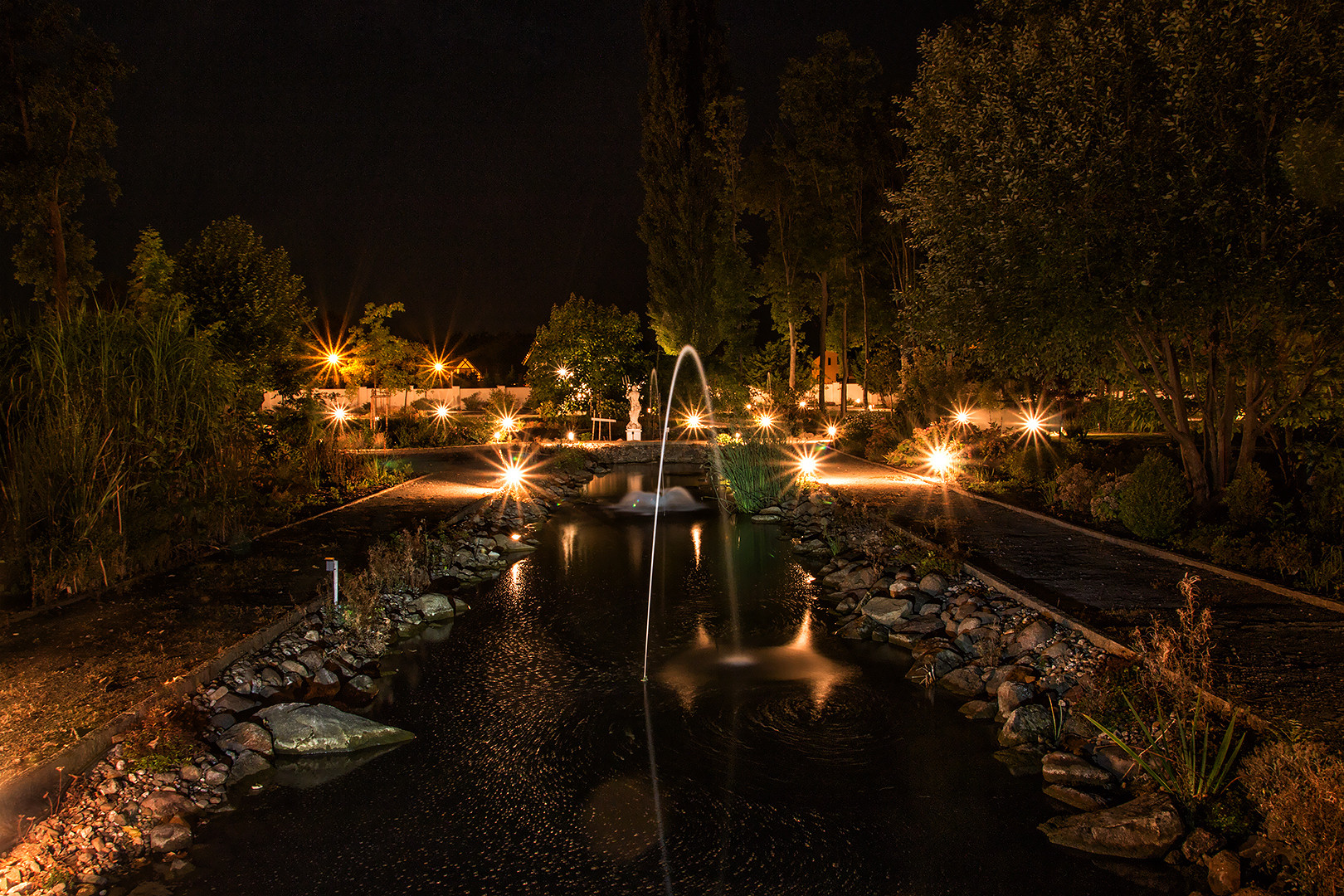 Wasserspiele im Schloßpark Bahrendorf...