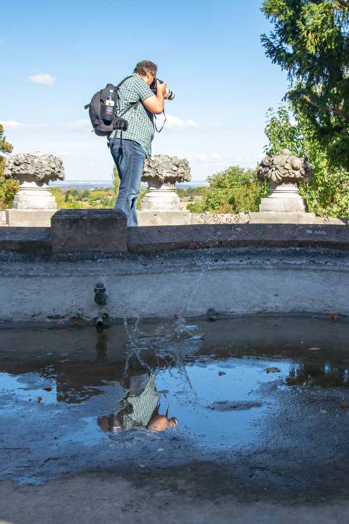 Wasserspiele im Spiegel