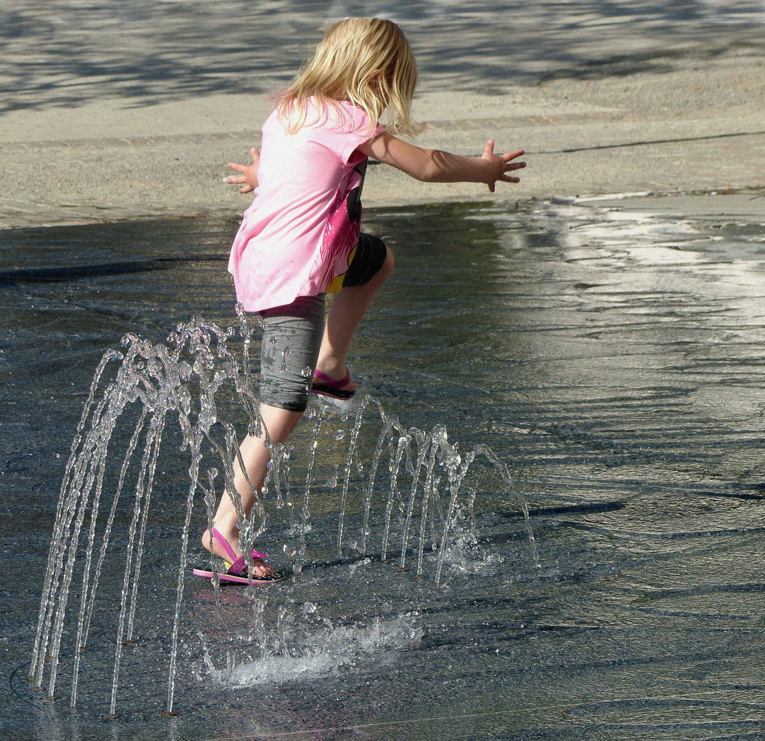 Wasserspiele in der City.....