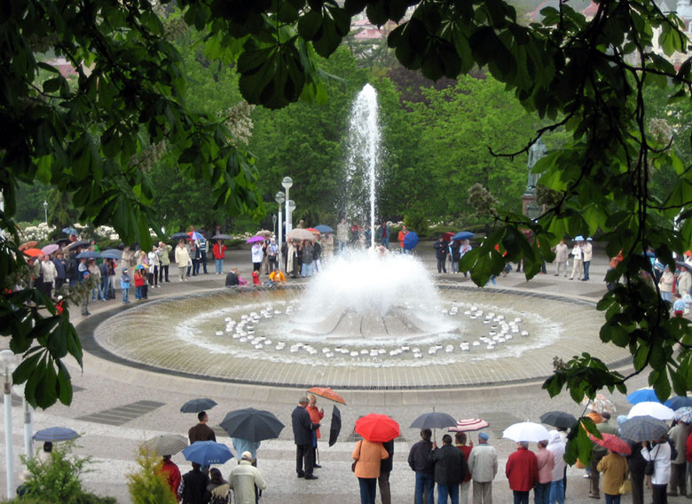 Wasserspiele mit Musik