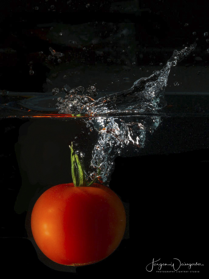 Wasserspiele-Tomate