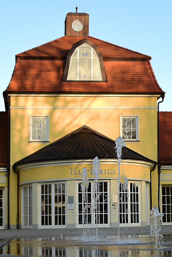 Wasserspiele vor dem Kurhaus der Wandelhalle