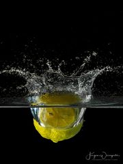 Wasserspiele-Zitrone