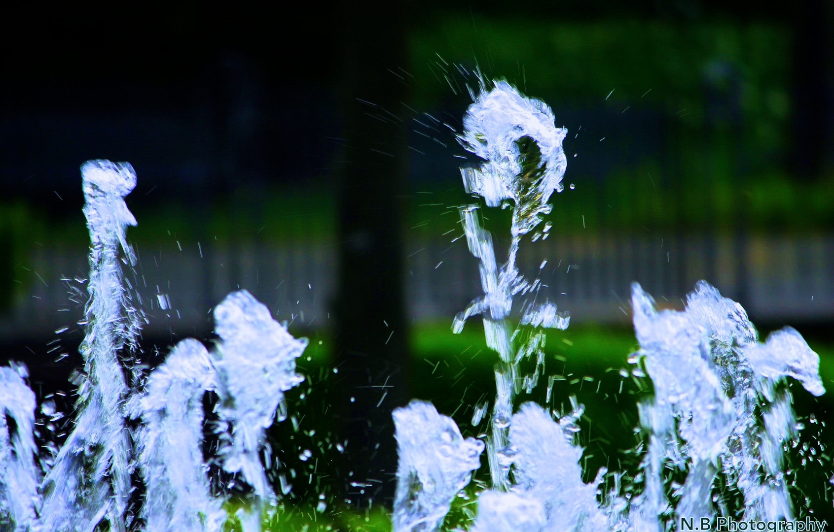 Wasserstrahlen im MüGa-Park