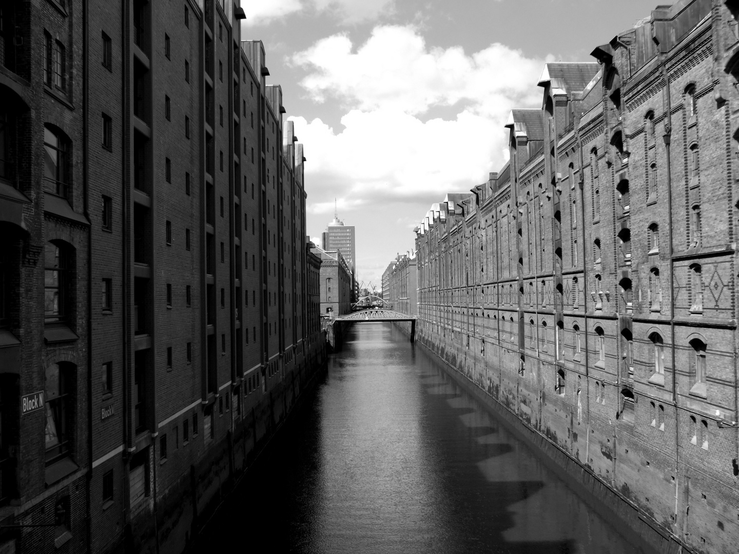 wasserstraße in hamburg