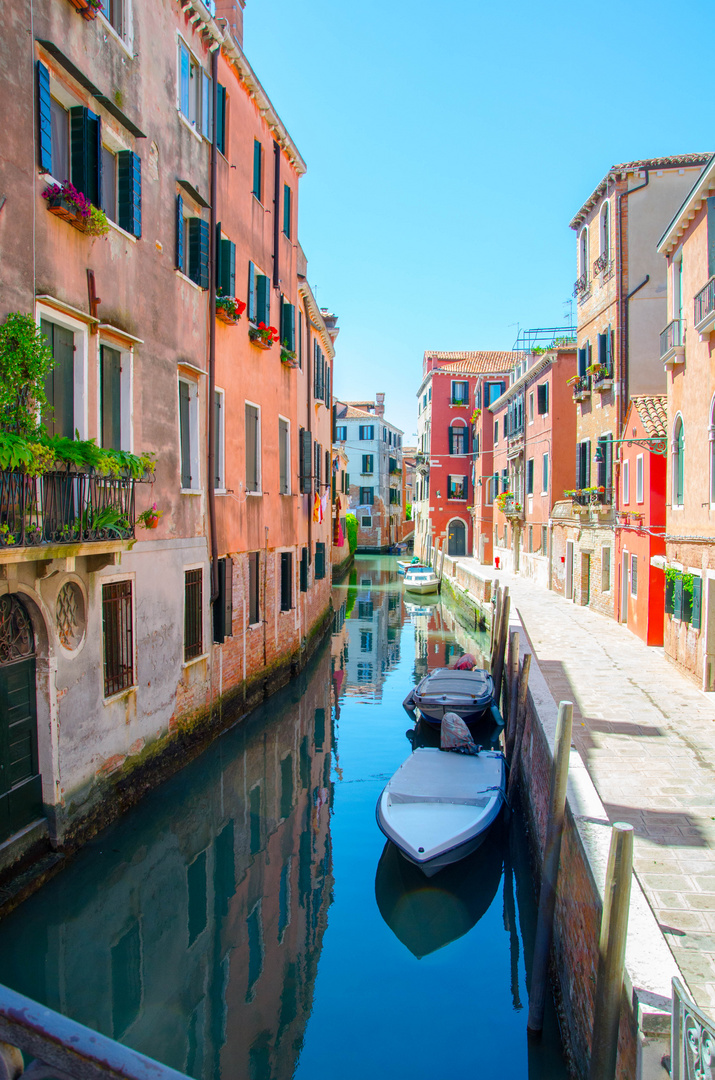 Wasserstrasse in Venedig