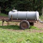 Wassertank für die Kühe in den Alpen