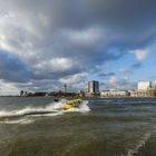 Wassertaxi in Rotterdam