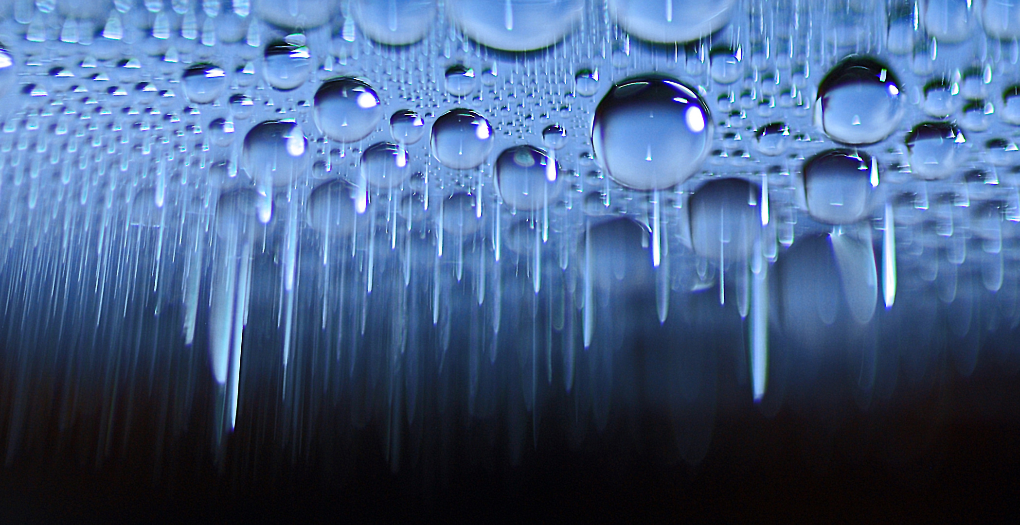 Wassertropfen am Fenster