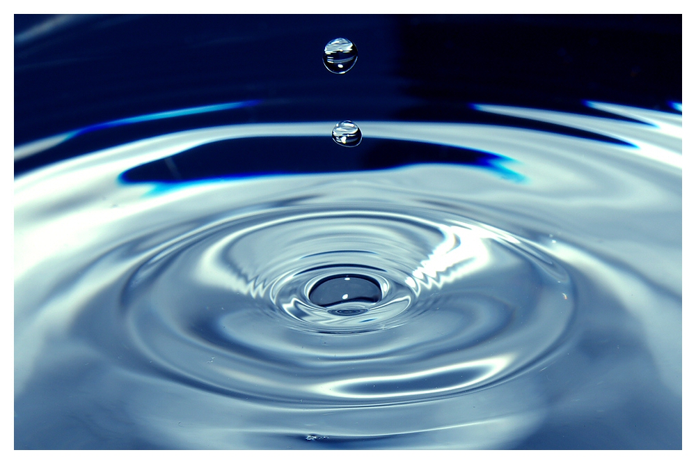 Wassertropfen Foto & Bild | sonstiges, wasser im detail, spiegelungen