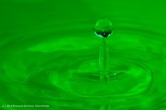 Wassertropfen in grün 2
