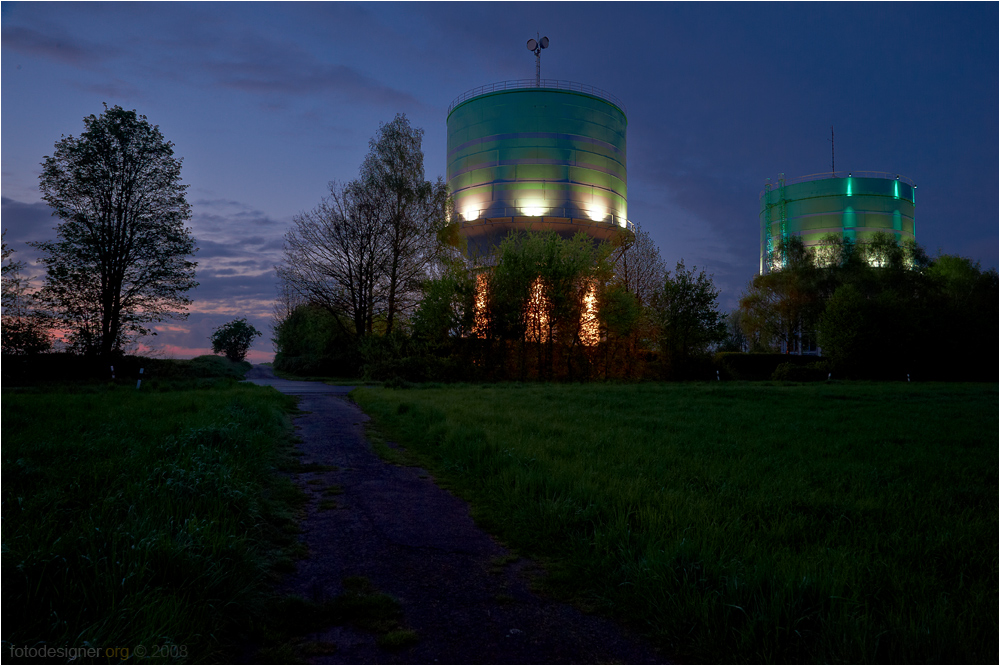 « Wassertürme Recklinghausen zur Blauen Stunde »