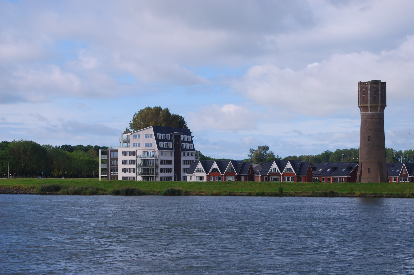 Wasserturm am Wasser