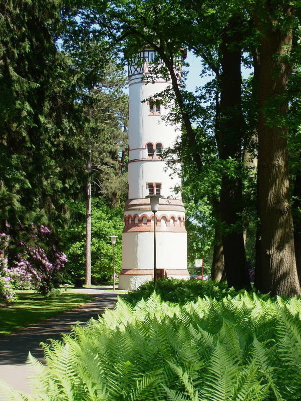 Wasserturm auf dem Ohlsdorfer Friedhof in Hamburg