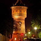 Wasserturm bei Nacht