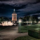 Wasserturm bei Nacht