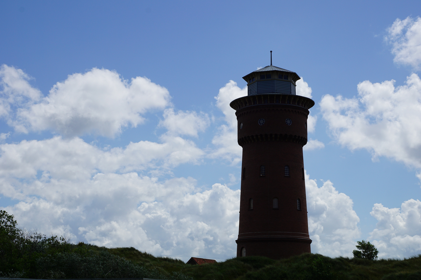 Wasserturm im Gegenlicht