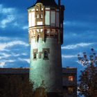 Wasserturm in der Dämmerung