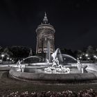 Wasserturm mit Brunnen